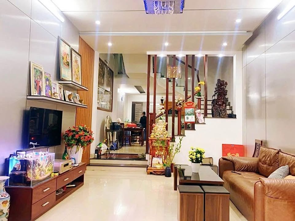 Nhà 3 tầng đường 2/9, Hải Châu 68m² giá nhỉnh 10 tỷ - Đầu tư sinh lời!