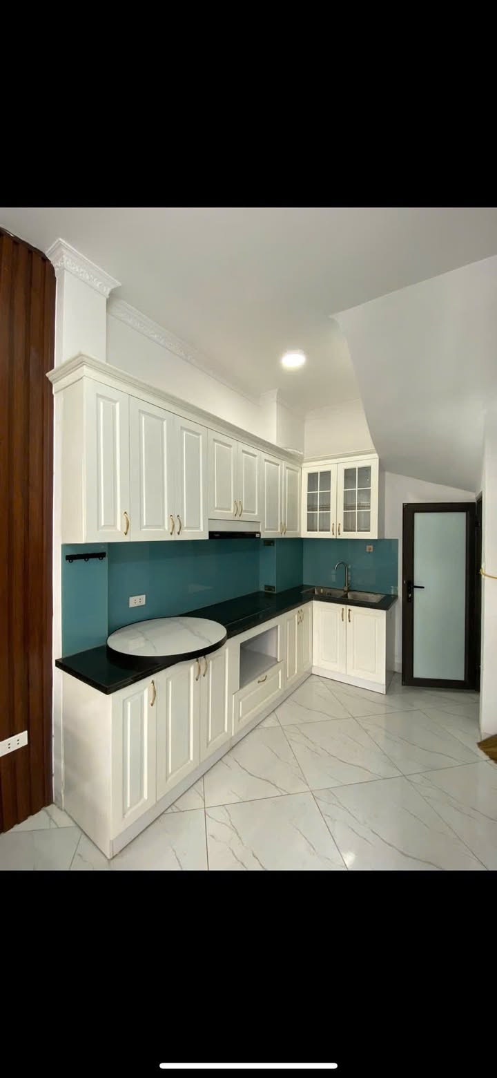 Nhà cho thuê nguyên căn ngõ 322 Mỹ Đình, 180m² giá 13 triệu - Nội thất đầy đủ, sạch đẹp!