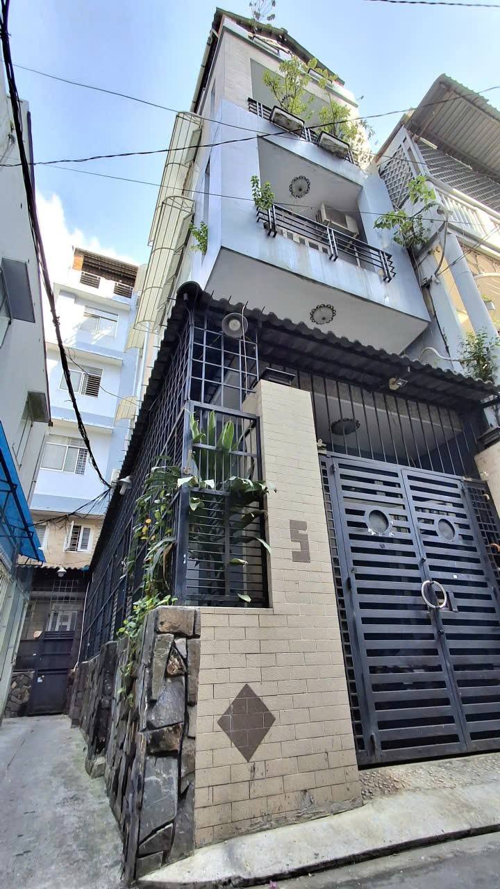 Townhouse Hẻm Xe Hơi Phường 11, Quận Bình Thạnh 222m² giá 10 tỷ - Cơ hội đầu tư sinh lời cao!