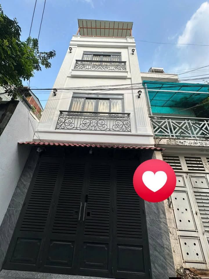 Nhà phố Tân Bình 67m² giá 13.9 tỷ - Hẻm ô tô, 3 tầng đẹp