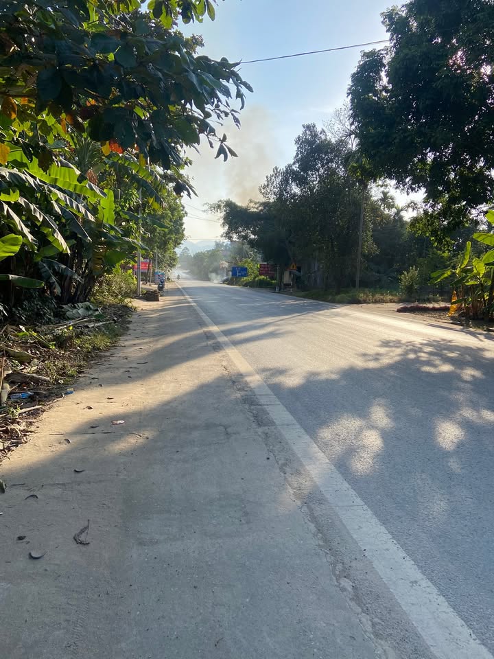 Đất mặt đường Quốc lộ 70, Thị trấn Hạ Hoà, 161m² - Kinh doanh thuận lợi chỉ 1 tỷ!