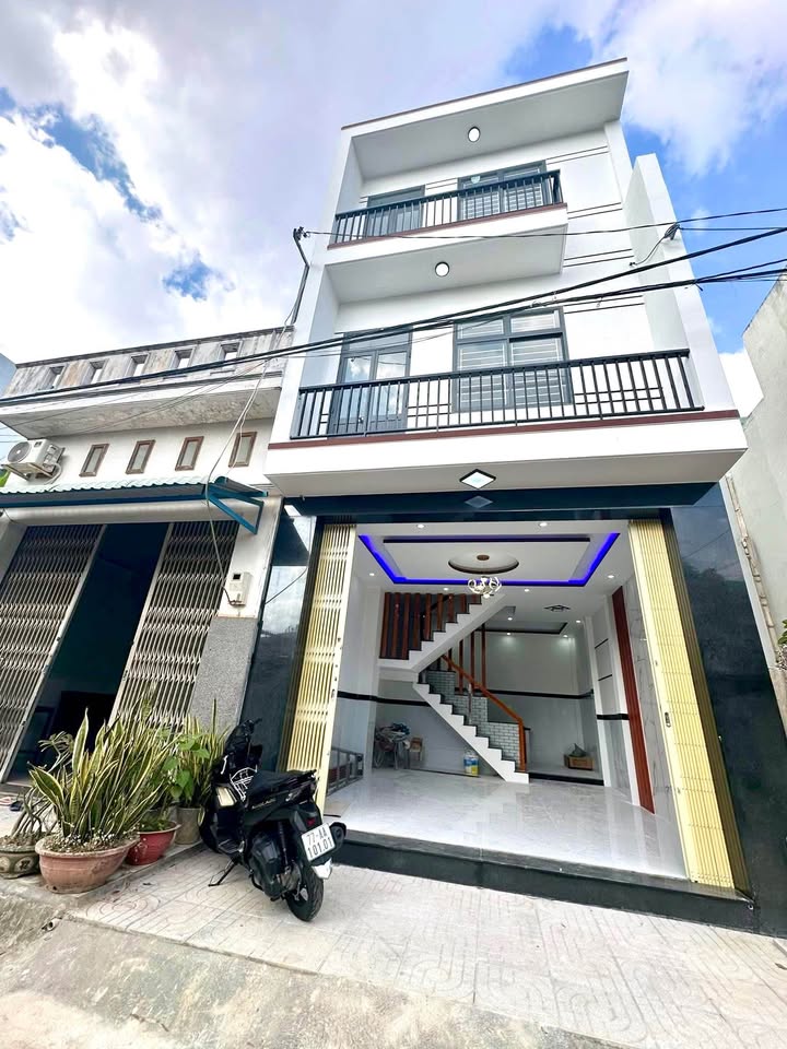 Bán nhà mặt tiền đường Trần Văn Thiều, Khu TĐC Tây Võ Thị Sáu, 43m² - Thiết kế 3 tầng đẹp lung linh!