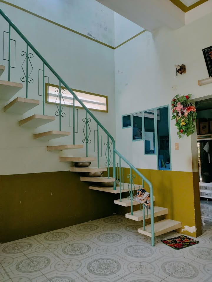 Nhà FrontHouse 3 mặt tiền tại Bá Hà 1, Ninh Hoà 233m² giá 3.495 tỷ - Gần biển Dốc Lết!