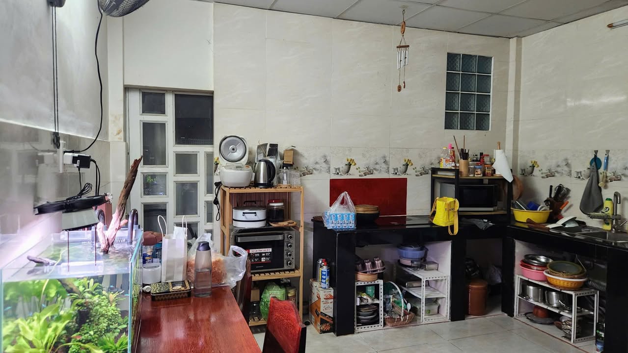 Nhà 2 tầng Hùng Vương P4 Q5 51,6m² giá 8,3 tỷ - Pháp lý hoàn chỉnh, vào ở ngay!