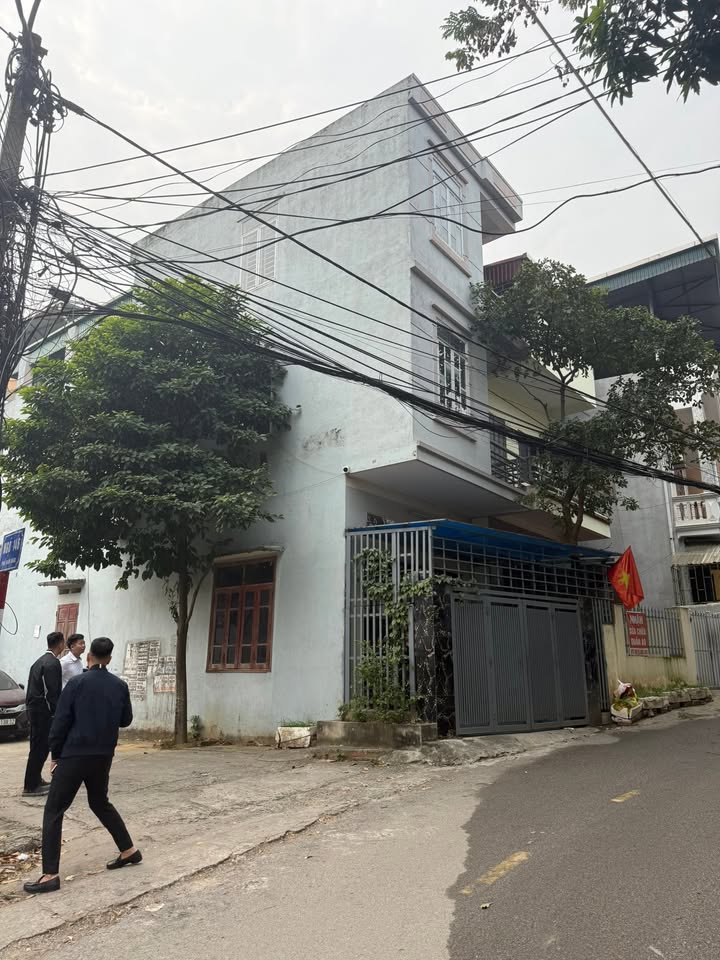 Nhà 2 mặt tiền Hàm Nghi, Việt Trì 60m² giá 4 tỷ - Chính chủ bán gấp!