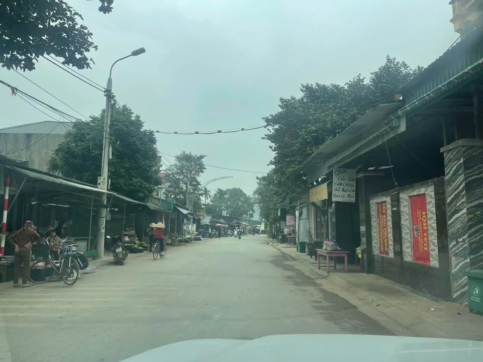 Bán đất tặng nhà 2 tầng tại Đông Tiến, Triệu Sơn 138m² giá 4.39 tỷ - Đầu tư sinh lời ngay!