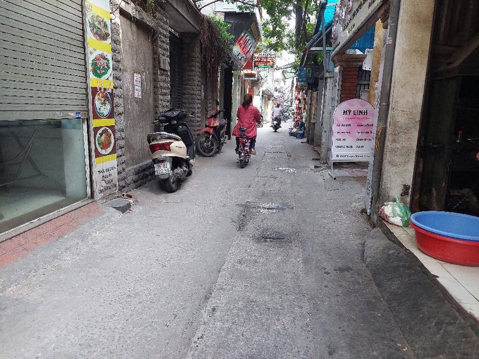 Căn hộ Nguyễn Khánh Toàn 76m² giá thương lượng - Kinh doanh sầm uất!