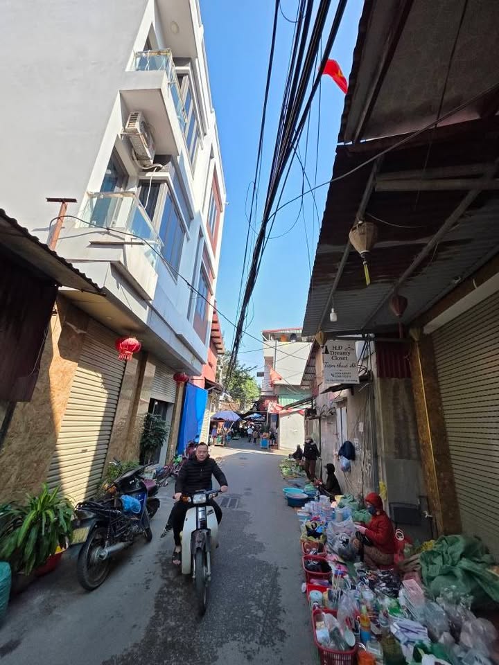 Đất nền 43m² phố Me, Phù Khê - Sổ đỏ chính chủ, giá chỉ 1.7 tỷ!