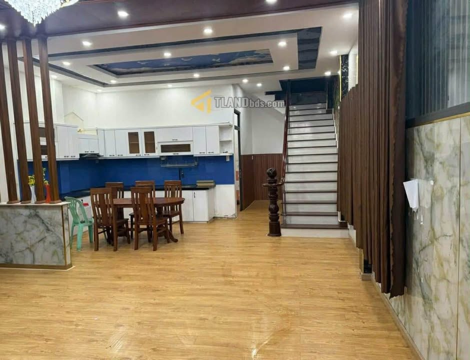 Nhà mặt tiền đường Hoàng Diệu, Đà Lạt 53.12m² giá 6.5 tỷ - Kinh doanh tuyệt vời!