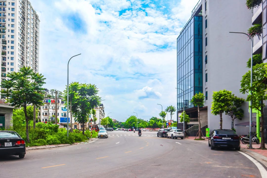 FrontHouse phố Hồng Tiến Long Biên 84m² giá 3x tỷ - Mặt phố siêu đẹp!