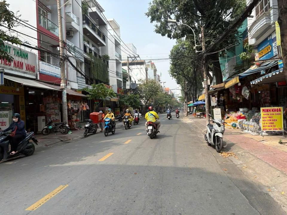 Nhà mặt tiền kinh doanh Đường Cây Keo, Quận Tân Phú 72m² - Đầu tư sinh lời với thu nhập 30 triệu/tháng!