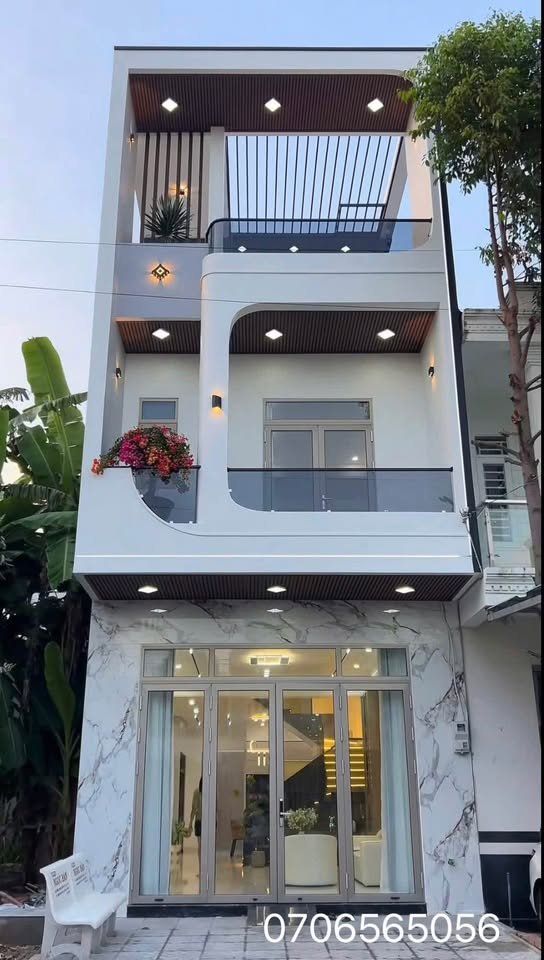 Nhà phố 174m² Phường Cát Lái giá chỉ 1.949 tỷ - Đầu tư tốt cho thuê ngay!