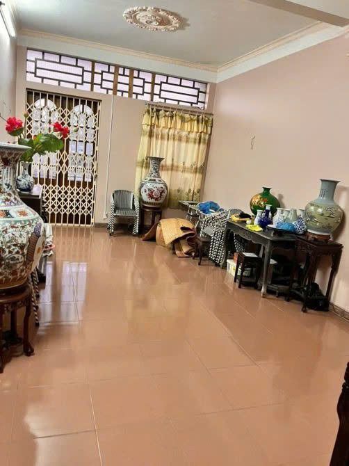 Nhà mặt phố Phan Bội Châu, Quận Hồng Bàng, 90m² giá 17.5 tỷ - Cơ hội đầu tư tuyệt vời!