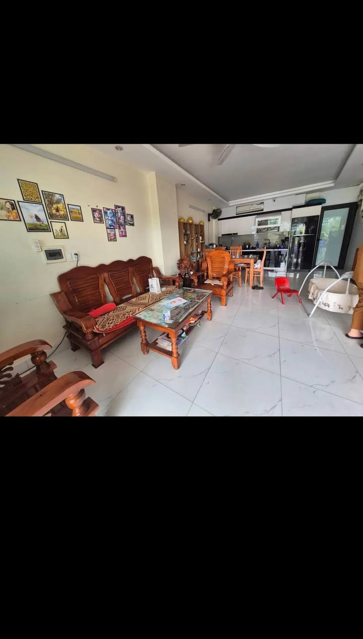 Nhà 2 tầng tại Hà Lầm, 64m² giá chỉ 1 tỷ - Vào ở ngay lập tức!