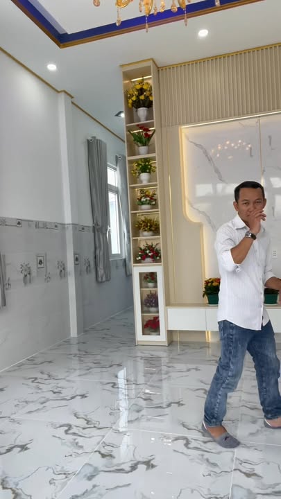 Nhà lô góc Phường Tân An, Thủ Dầu Một 144m² giá 2.45 tỷ - Full nội thất, dọn vào ở ngay!