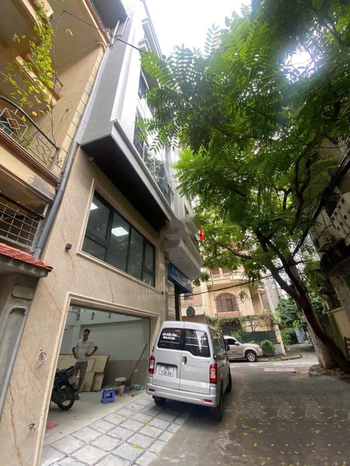 Cho thuê nhà văn phòng 80m² tại Ngõ 68 Trung Kính, Cầu Giấy - Thiết kế hiện đại, sẵn sàng vào sử dụng!