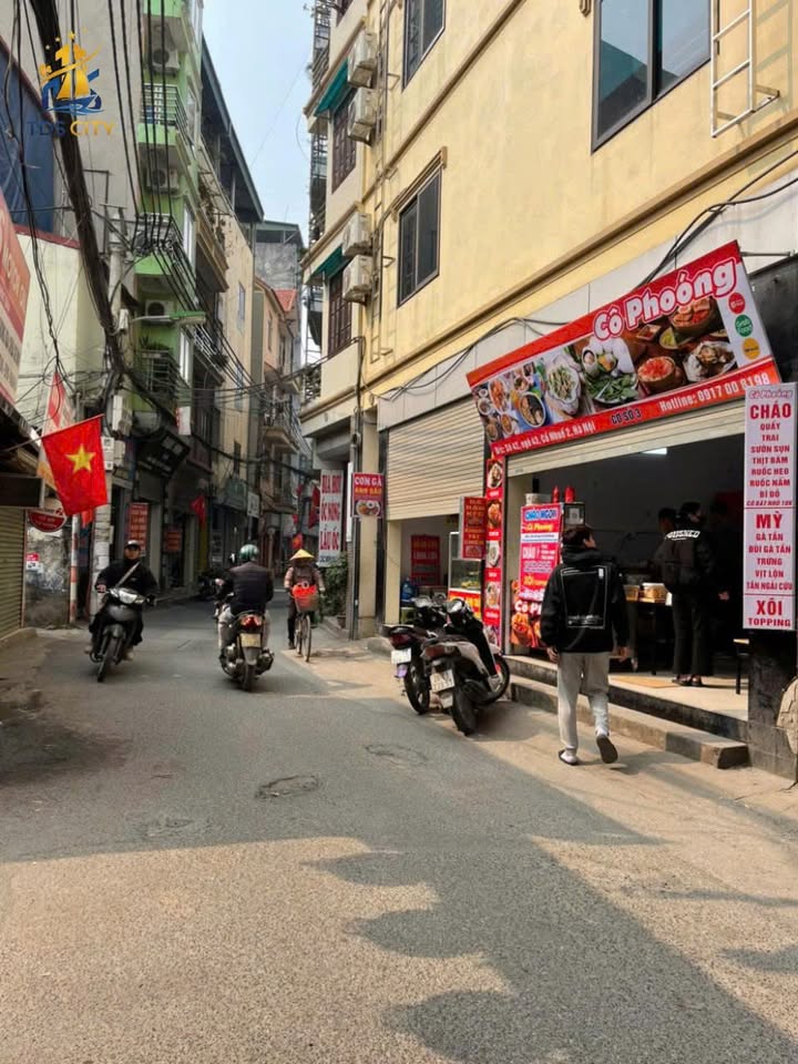 Mặt bằng cho thuê tại 43 Cổ Nhuế 50m² giá chỉ 8 triệu - Giảm nửa tiền tháng 2!