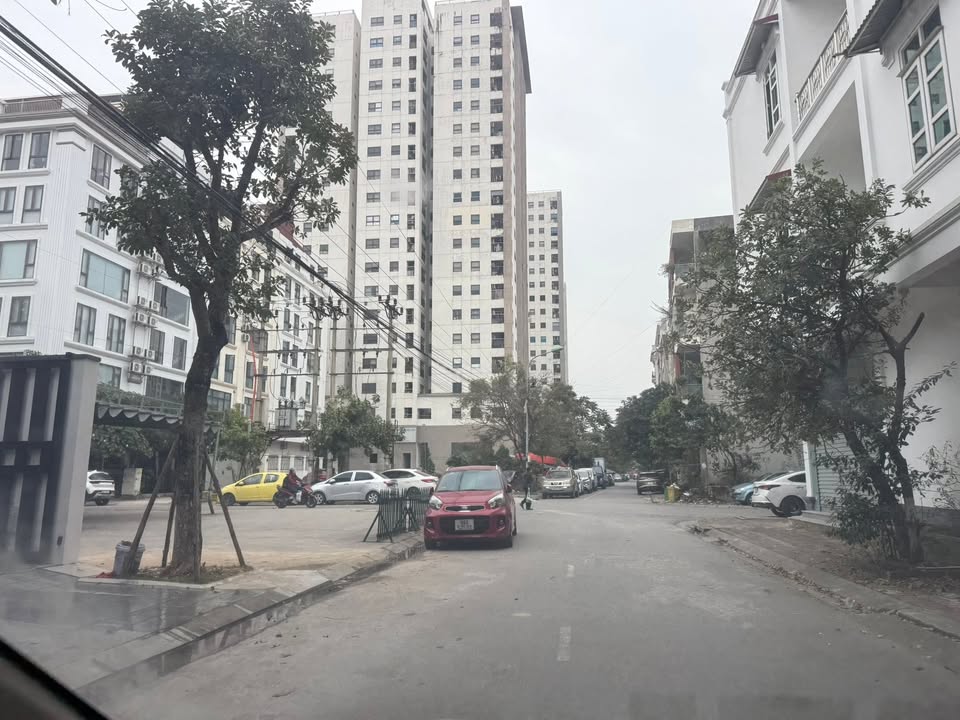 Đất nền Lạc Long Quân Bắc Ninh 231m² giá 18.48 tỷ - Phù hợp xây biệt thự mơ ước!