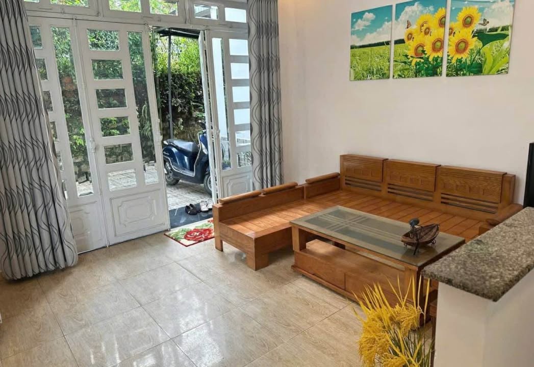 Nhà Đà Lạt 45m² giá 2.5 tỷ - Ô tô đậu ngay cạnh nhà!
