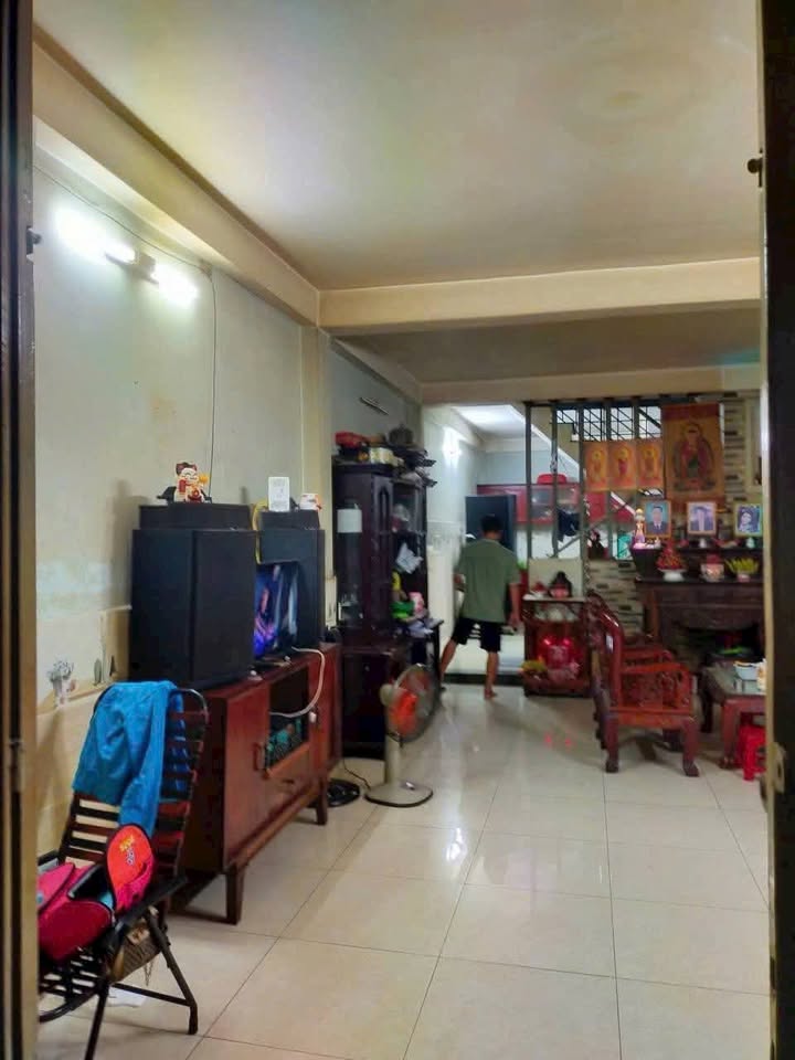 Nhà bán 230/55/4 Mã Lò, Bình Tân 68m² giá 5.4 tỷ - Hẻm nhựa 6m rộng rãi!