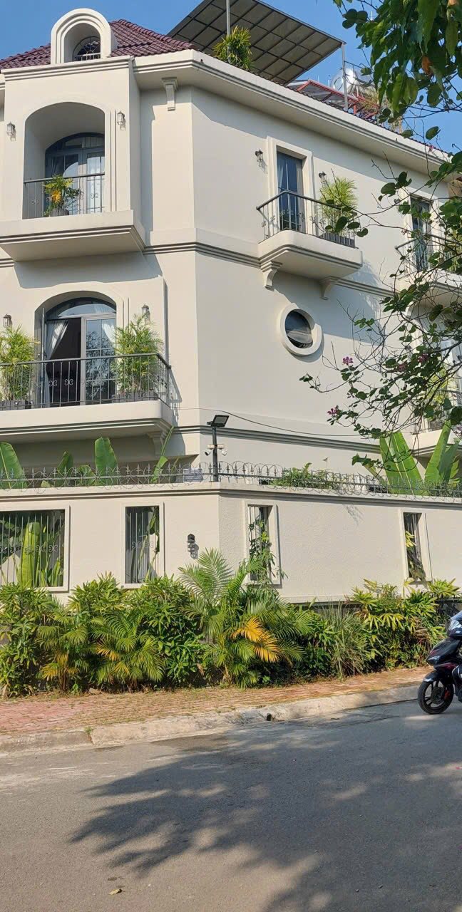 Nhà 3 tầng KDC Vĩnh Phú 1, 142m² giá 7.9 tỷ - Nhà góc 2 mặt tiền, đầu tư sinh lời!