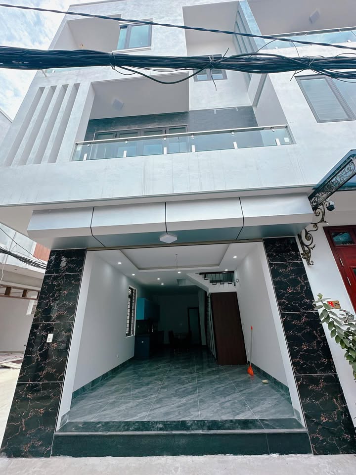 Nhà 3 tầng lô góc Khu 6C Nông Trang 58m² giá chỉ 3.x tỷ - Đường ô tô vào tận nơi!