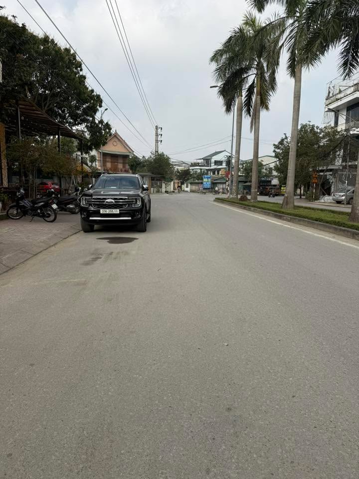 Đất mặt đường Lê Bá Tùng TP Vinh 114m² giá 9 tỷ - Đầu tư sinh lời cao!