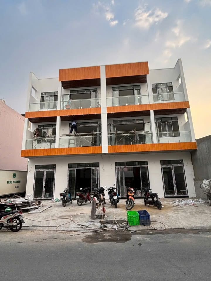 Cho thuê nhà nguyên căn mặt tiền đường TL41, Thạnh Lộc, Quận 12 - Không gian rộng rãi, phù hợp mọi loại hình kinh doanh!