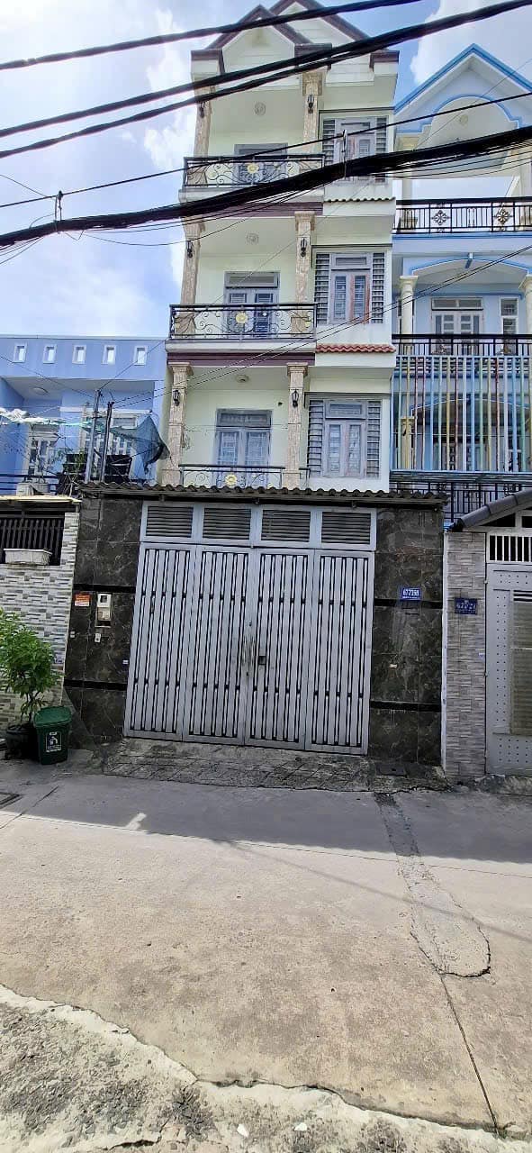 Nhà phố Trần Thị Hè Quận 12 120m² giá 5.5 tỷ - Chính chủ, hoàn công đầy đủ!