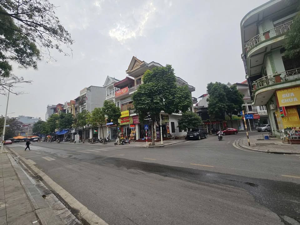 Nhà lô góc 3 tầng 85m² đường Nguyễn Viết Xuân, Vĩnh Yên - Cơ hội sở hữu tuyệt vời!