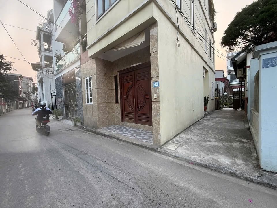 Đất Trâu Quỳ, Gia Lâm 42m² giá 4 tỷ - Cơ hội đầu tư hiếm có!