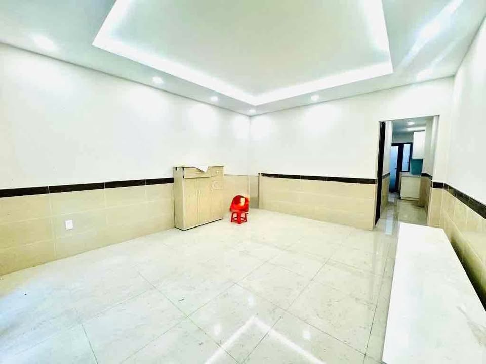 Nhà 4 tầng Lý Thường Kiệt Quận 10 60m² giá 8.x tỷ - Hẻm xe hơi rộng rãi!