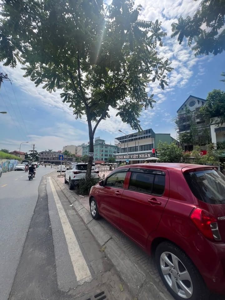 Đất Ngọc Thụy Long Biên 83m² giá 14 tỷ - Vị trí trung tâm sầm uất, ô tô vào tận nơi!