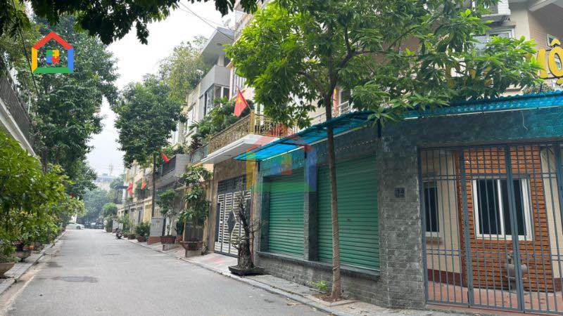 Lô đất DV Văn Phú Hà Đông 40m² giá 10 tỷ - Ô tô vào tận nơi!