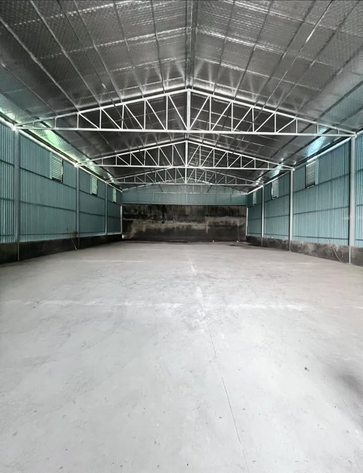 Kho cho thuê tại Quế Võ 1 500m² giá 35 triệu - Đường xe công đỗ cửa