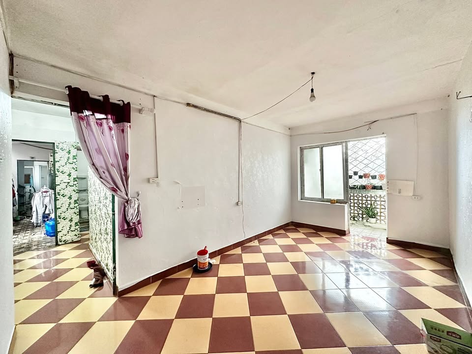 Căn hộ tập thể Hữu Nghị, TP Hòa Bình 68m² giá 1xx triệu - Sẵn sàng vào ở ngay!