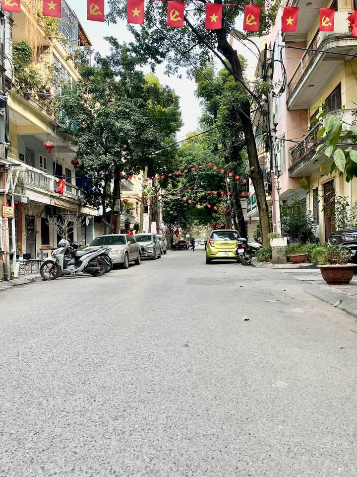 Căn hộ Nghĩa Đô 110m² giá 8.5 tỷ - Nhà sạch đẹp, chính chủ bán!