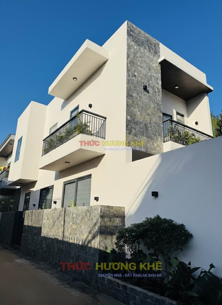 Nhà góc 2 mặt tiền hẻm 40 Dương Vân Nga, Buôn Ma Thuột 89m² giá 4.6 tỷ - Chính chủ bán gấp!