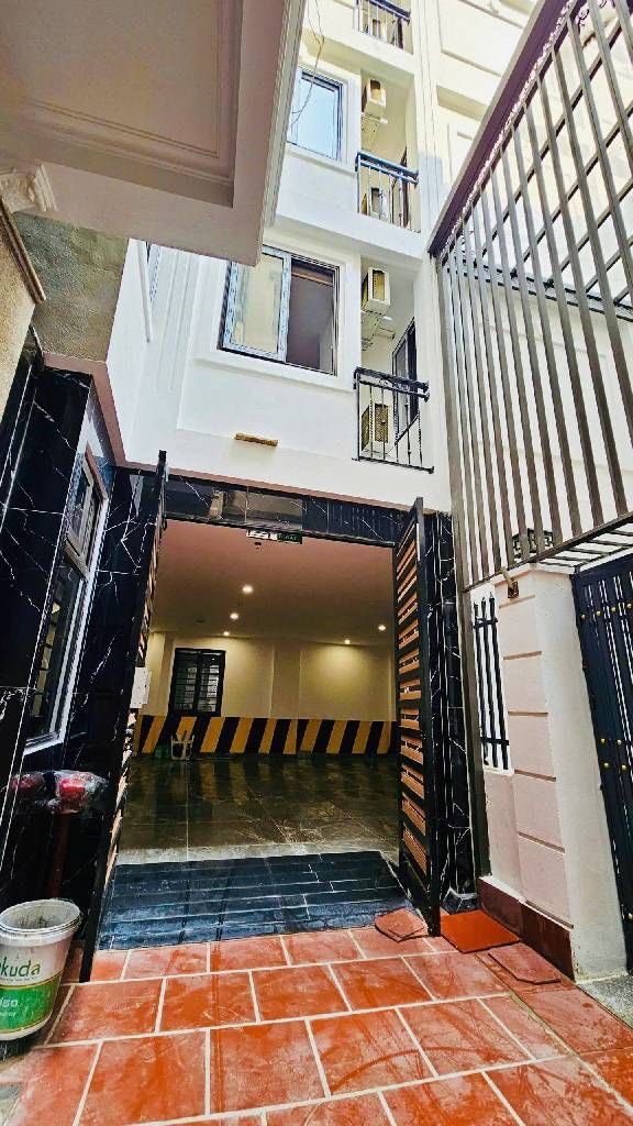 Chính chủ bán CHDV Tây Sơn Đống Đa 90m² giá 29.8 tỷ - Dòng tiền ổn định 135 triệu/tháng!