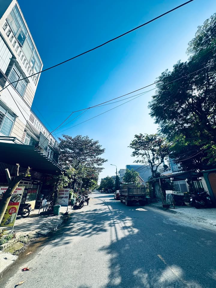 Nhà 2.5 tầng mặt tiền đường Hoàng Đình Ái, Đà Nẵng 120m² giá 7.5 tỷ - Chính chủ bán gấp!