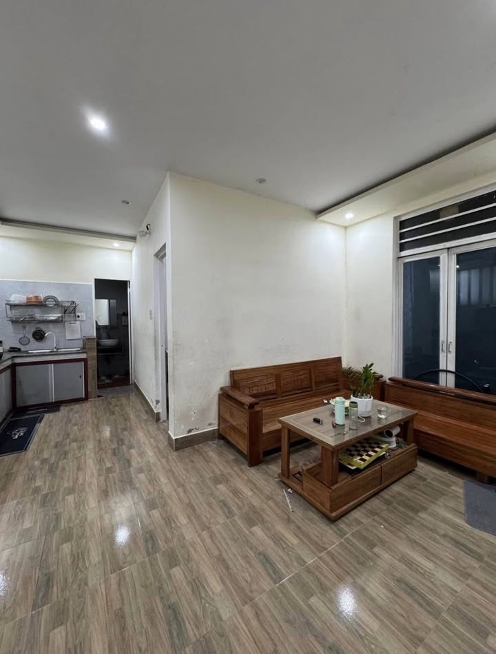 Nhà bán tại KĐT Nam Hòa Xuân Đà Nẵng 74m² giá 3 tỷ - Ô tô đỗ cửa, vị trí đắc địa!