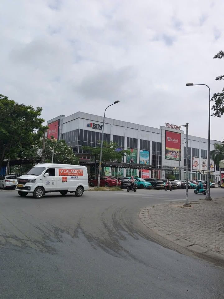 Nhà mặt tiền đường Trần Trọng Cung quận 7 60m² giá 8.9 tỷ - Đầu tư sinh lời cao!