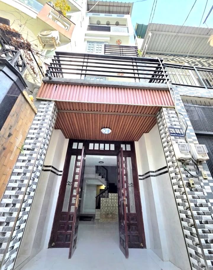 Nhà 4 Tầng 5PN hẻm Ô TÔ đường Thích Quảng Đức, 36m² giá 6.8 tỷ - Nhà đẹp, sẵn sàng ở ngay!