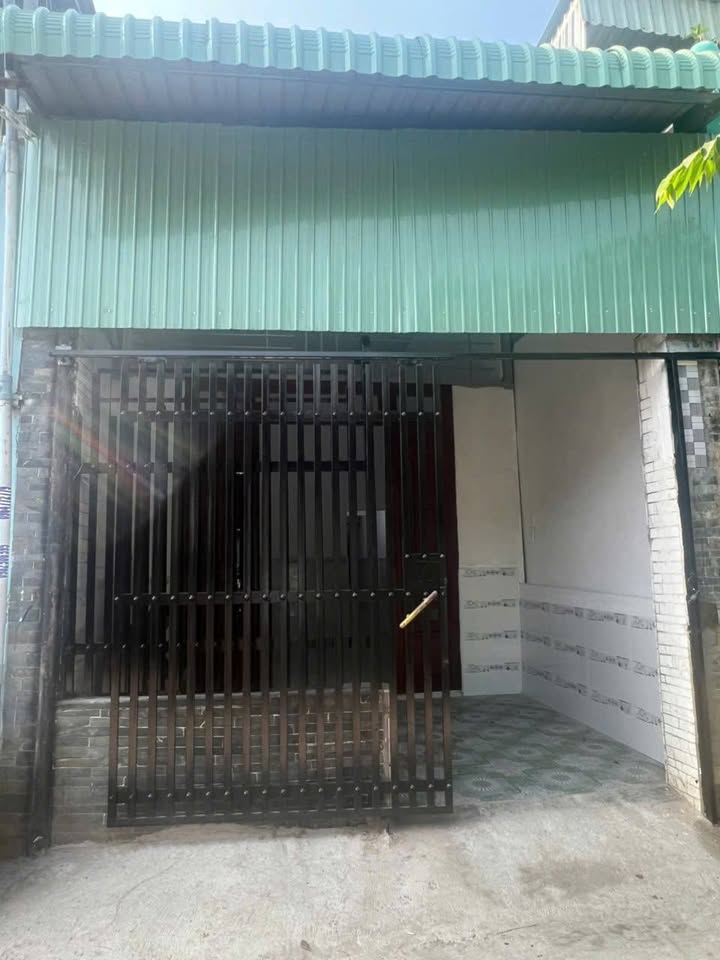 Nhà bán tại phường Thái Hòa, TP Tân Uyên 64m² giá 880 triệu - Sổ chung chính chủ!