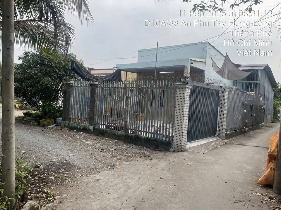 Nhà bán chính chủ tại Hưng Long, Bình Chánh 131.5m² - Gần chợ, giá tốt!