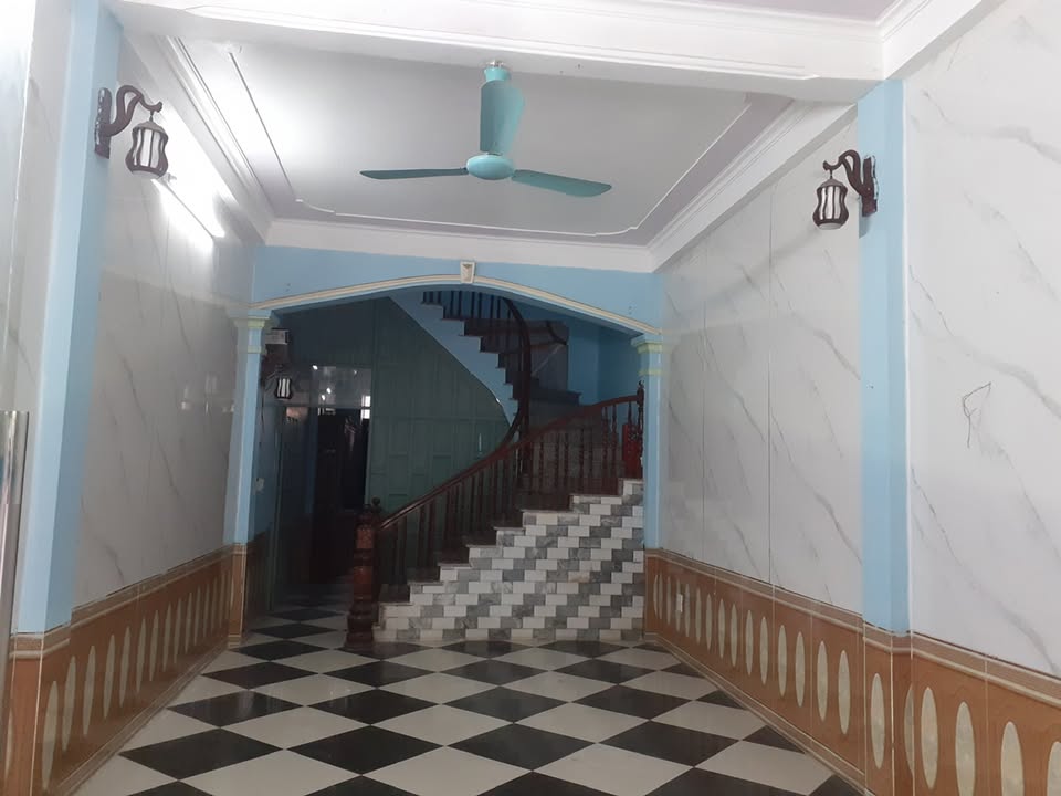 Nhà 3 tầng cho thuê tại Phủ Lý, 64m² - Vị trí thuận lợi, an ninh tốt!