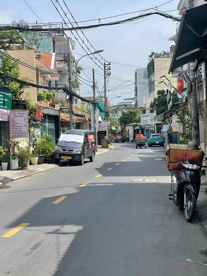 Đất nền Phạm Văn Bạch, 105m² giá 11,5 tỷ - Cơ hội đầu tư hấp dẫn!