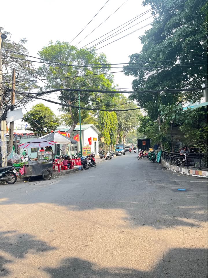 Bán nhà mặt tiền Phạm Huy Thông, Gò Vấp 90m² giá 14.5 tỷ - Kinh doanh sầm uất!