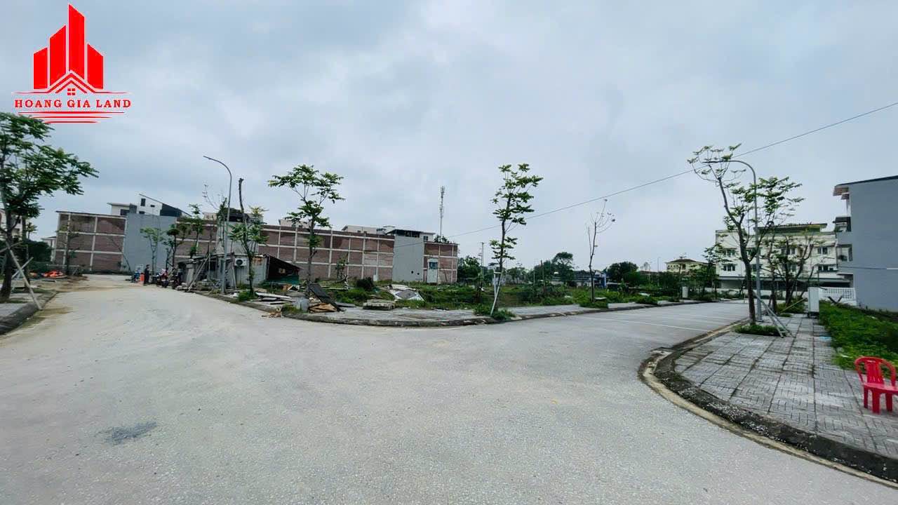 Đất Hưng Lộc Home Thành phố Vinh 140m² giá 4 tỷ - Mặt tiền 10m, đường 12m rộng rãi!