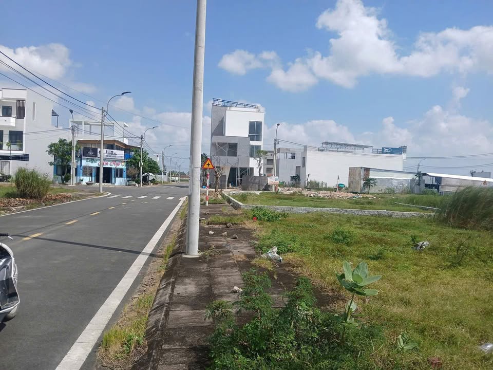 Đất liền kề Hiệp Hoà Bình, Phú Thứ 119m² giá 1 tỷ - Đầu tư sinh lời hấp dẫn!